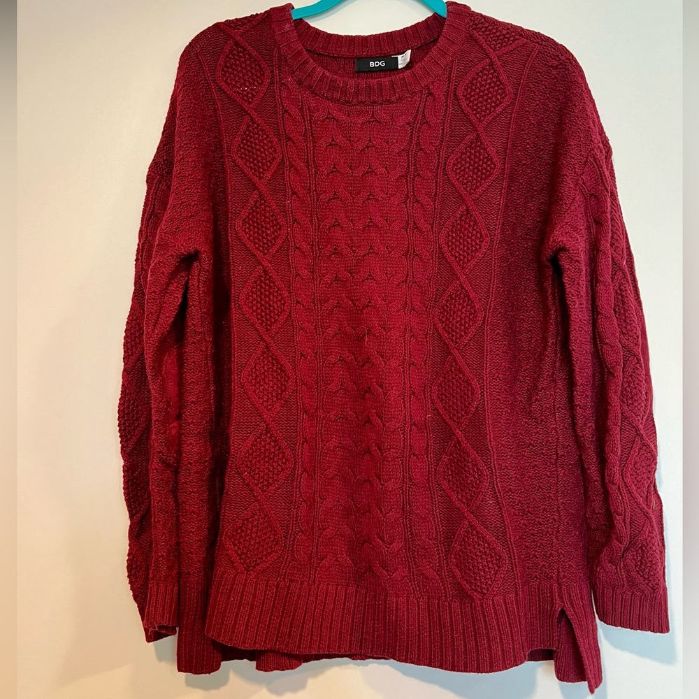 Burgundy BDG cable knit sweater, size M